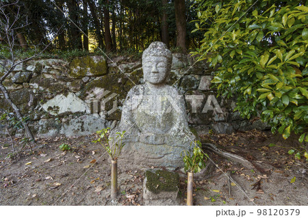 慈眼堂　阿弥陀如来石像十三体（滋賀県大津市坂本） 98120379