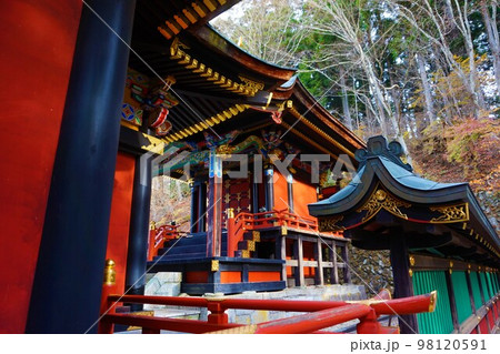 三峯神社　神社　秩父三社　本殿　県指定有形文化財　 98120591