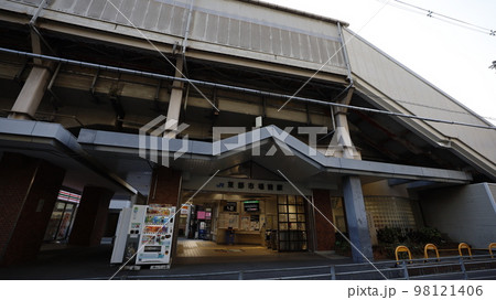 JR大和路線の東部市場前駅 JR大和路線の東部市場前駅 98121406