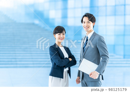 ビジネスパーソン 男女 ビジネスパーソン 男女 98125179