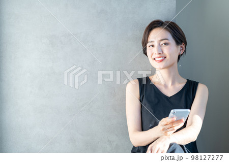 女性 スマートフォン ビューティー 女性 スマートフォン ビューティー 98127277