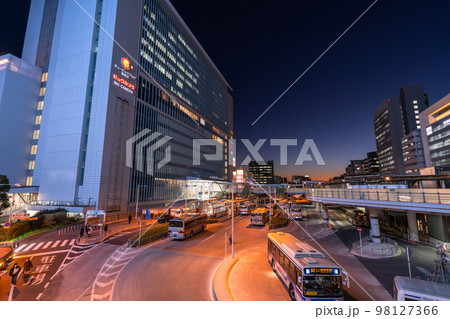 《神奈川県》新横浜駅前・都市夜景 98127366