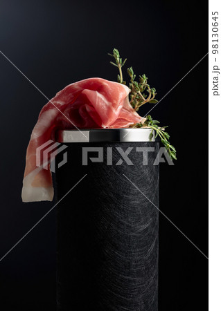 Prosciutto with thyme. 98130645