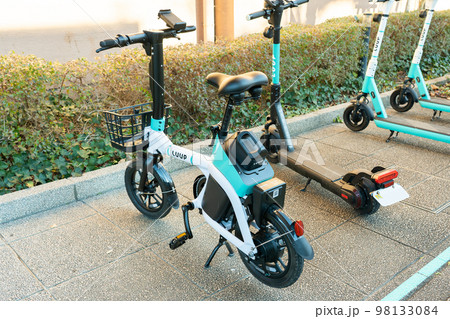 Luup＜電動アシスト自転車のシェアリングサービス＞ 98133084