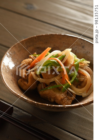 鶏の南蛮漬け 98135751