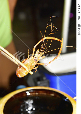 エビの素揚げ 98137332