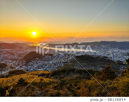 長崎市・夕景 98138854