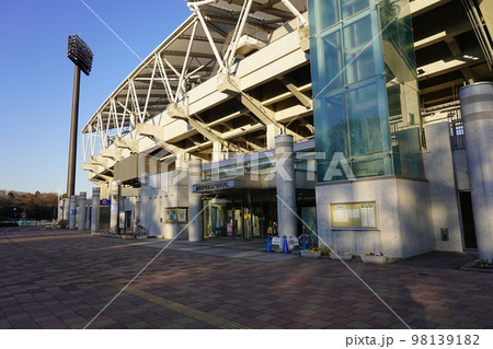 相模原麻溝公園 競技場 夕暮れの外観 相模原麻溝公園 競技場 夕暮れの外観 98139182