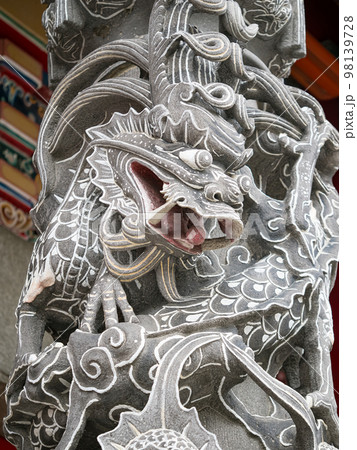 Chinese Stone dragon Pillar in temple Chinese Stone dragon Pillar in temple 98139728