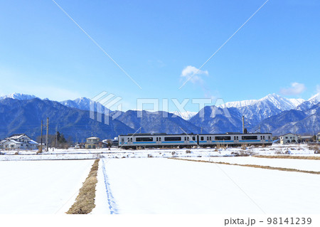 大糸線 冬の普通列車 大糸線 冬の普通列車 98141239