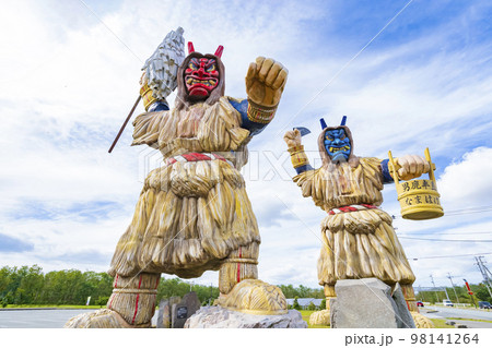 【秋田県】男鹿のなまはげ立像(男鹿総合観光案内所) 【秋田県】男鹿のなまはげ立像(男鹿総合観光案内所) 98141264