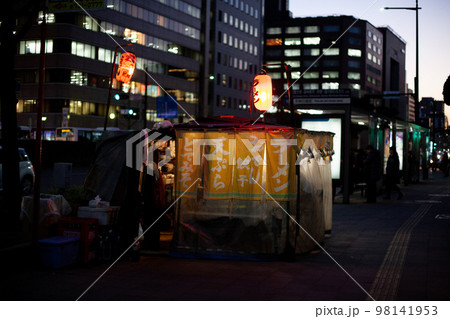 福岡市　屋台 98141953