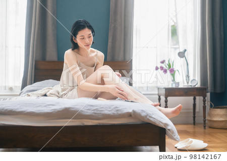 女性 ビューティー スキンケア 女性 ビューティー スキンケア 98142167