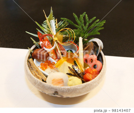 祇園　祇園花見小路　祇園割烹　正月料理　京料理　日本料理　懐石料理　和風懐石　和食　懐石コース　 98143407