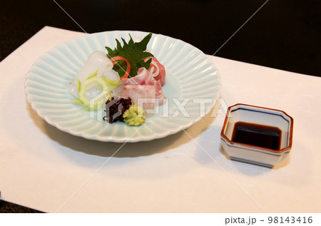 祇園　祇園花見小路　祇園割烹　正月料理　京料理　日本料理　懐石料理　和風懐石　和食　懐石コース　 98143416