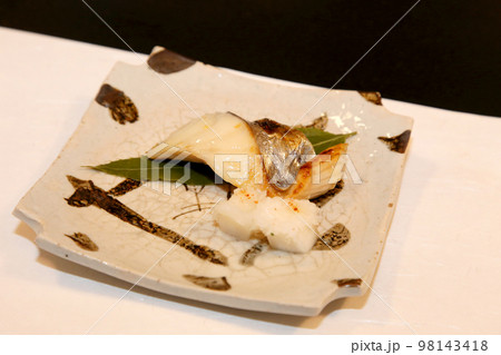 祇園 祇園花見小路 祇園割烹 正月料理 京料理 日本料理 懐石料理 和風懐石 和食 懐石コース 祇園 祇園花見小路 祇園割烹 正月料理 京料理 日本料理 懐石料理 和風懐石 和食 懐石コース 98143418