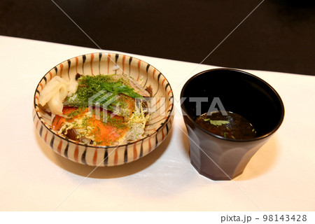 祇園　祇園花見小路　祇園割烹　正月料理　京料理　日本料理　懐石料理　和風懐石　和食　懐石コース　 98143428