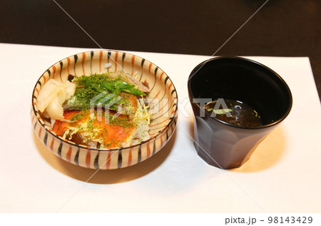 祇園 祇園花見小路 祇園割烹 正月料理 京料理 日本料理 懐石料理 和風懐石 和食 懐石コース 祇園 祇園花見小路 祇園割烹 正月料理 京料理 日本料理 懐石料理 和風懐石 和食 懐石コース 98143429