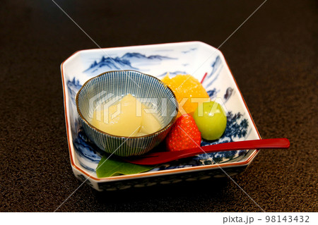 祇園 祇園花見小路 祇園割烹 正月料理 京料理 日本料理 懐石料理 和風懐石 和食 懐石コース 祇園 祇園花見小路 祇園割烹 正月料理 京料理 日本料理 懐石料理 和風懐石 和食 懐石コース 98143432
