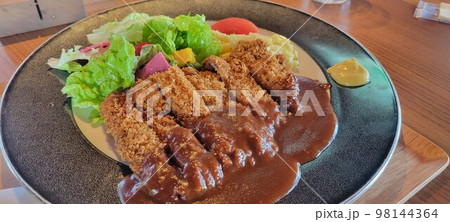 ビーフカツレツ デミグラスソース② ビーフカツレツ デミグラスソース② 98144364