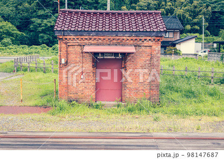 【えちごトキめき鉄道】市振駅ランプ小屋【日本海ひすいライン】 98147687