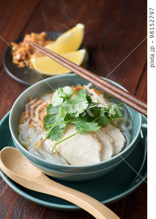 チキンフォー 98152797