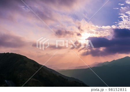 Watch the romantic Crepuscular Ray (cloud gap light) on the mountain. Watch the romantic Crepuscular Ray (cloud gap light) on the mountain. 98152831