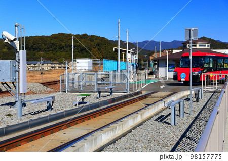 【徳島県】DMVのモードインターチェンジ（阿佐海岸鉄道　阿波海南駅） 98157775