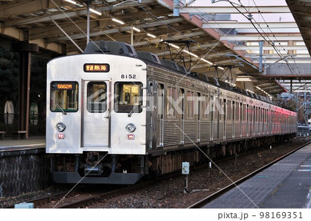 【伊豆急行】伊豆高原駅 8000系 98169351
