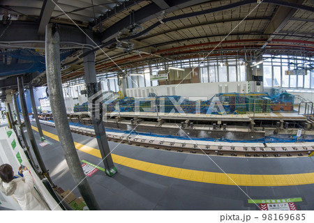 山手線渋谷駅の改修工事 98169685