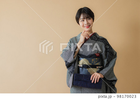 黒い絞りの訪問着 黒い絞りの訪問着 98170023