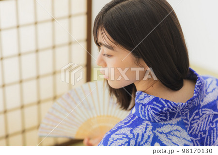 有松絞りの浴衣 和室 有松絞りの浴衣 和室 98170130