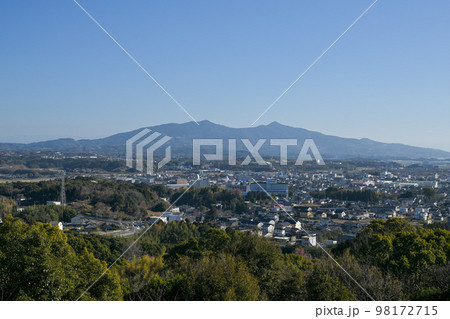 玉名市蛇ヶ谷公園から見える玉名市の町の風景 98172715