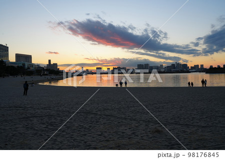 夕暮れのお台場13 夕暮れのお台場13 98176845