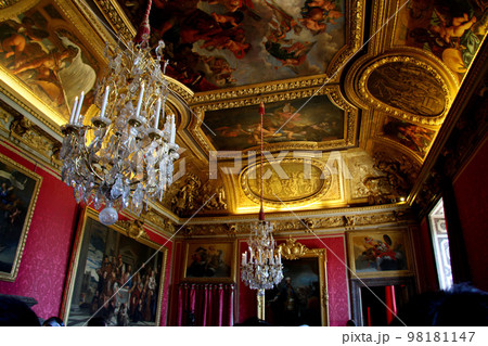 ベルサイユ宮殿 フランス 98181147