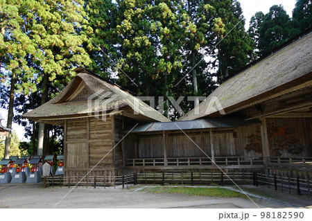 世界遺産中尊寺 白山神社と能楽殿 世界遺産中尊寺 白山神社と能楽殿 98182590