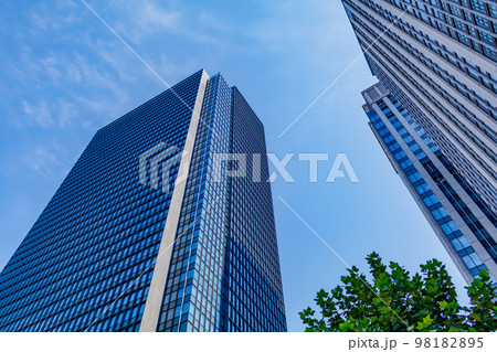 【東京の都市風景】東京駅日本橋口周辺の都市風景 98182895