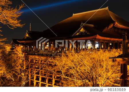 古都京都 東山花灯路 世界遺産 清水寺 本堂(国宝) 古都京都 東山花灯路 世界遺産 清水寺 本堂(国宝) 98183089