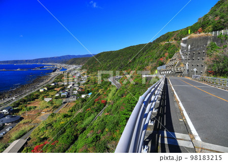 【高知県】晴天の室戸スカイライン 98183215