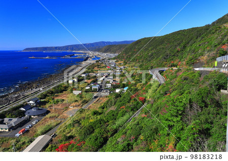 【高知県】晴天の室戸スカイライン 98183218