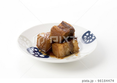 ラフテー（豚肉の角煮）沖縄の郷土料理 98184474