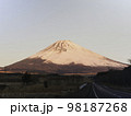 元旦の富士山 98187268