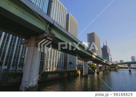 大阪　北区　堂島川　阪神高速　ビル群 98188829