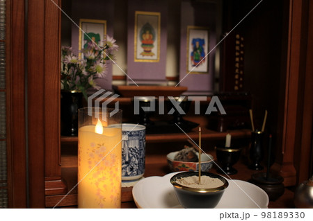 先祖の仏壇 98189330