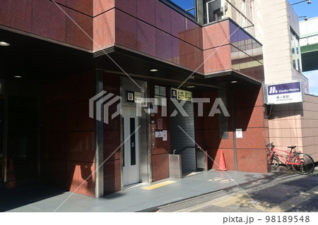 大阪環状線・森ノ宮駅の出入り口 98189548