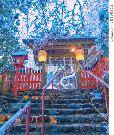 貴船神社　雪景色 98190215