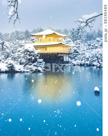 金閣寺 雪景色 金閣寺 雪景色 98190489