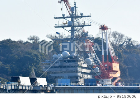 米軍空母　ロナルド・レーガン 98190606