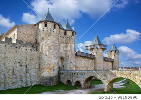 Cite de Carcassonne, France 98190890