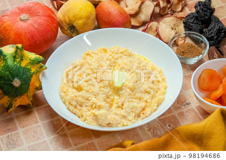 Pumpkin porridge 98194686